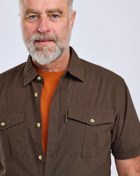 5130-128-01_Pinewood-Safari-Short-Sleeve-Shirt-Mens_Dark-Olive_29ae8ed7-4393-46ad-a918-0ab0f574be71 Pinewood Safari rövid ujjú ing